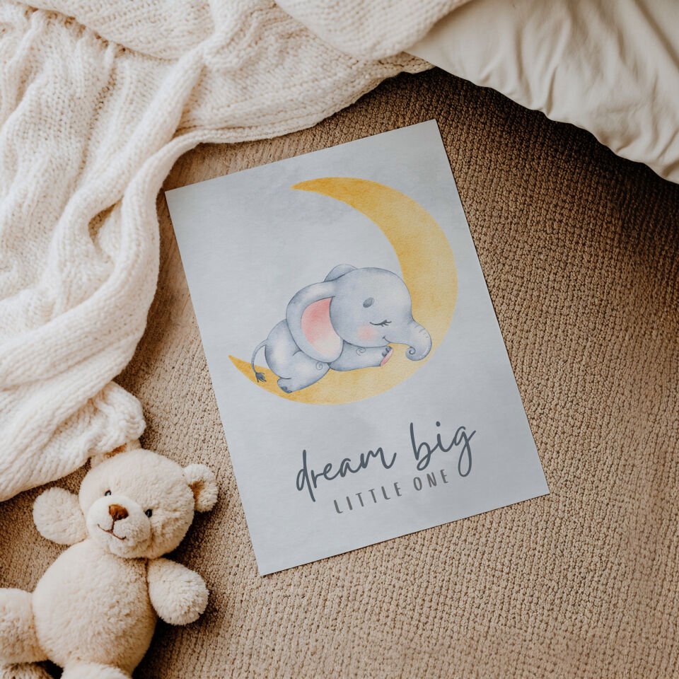 Moon Elephant Çerçevesiz Poster