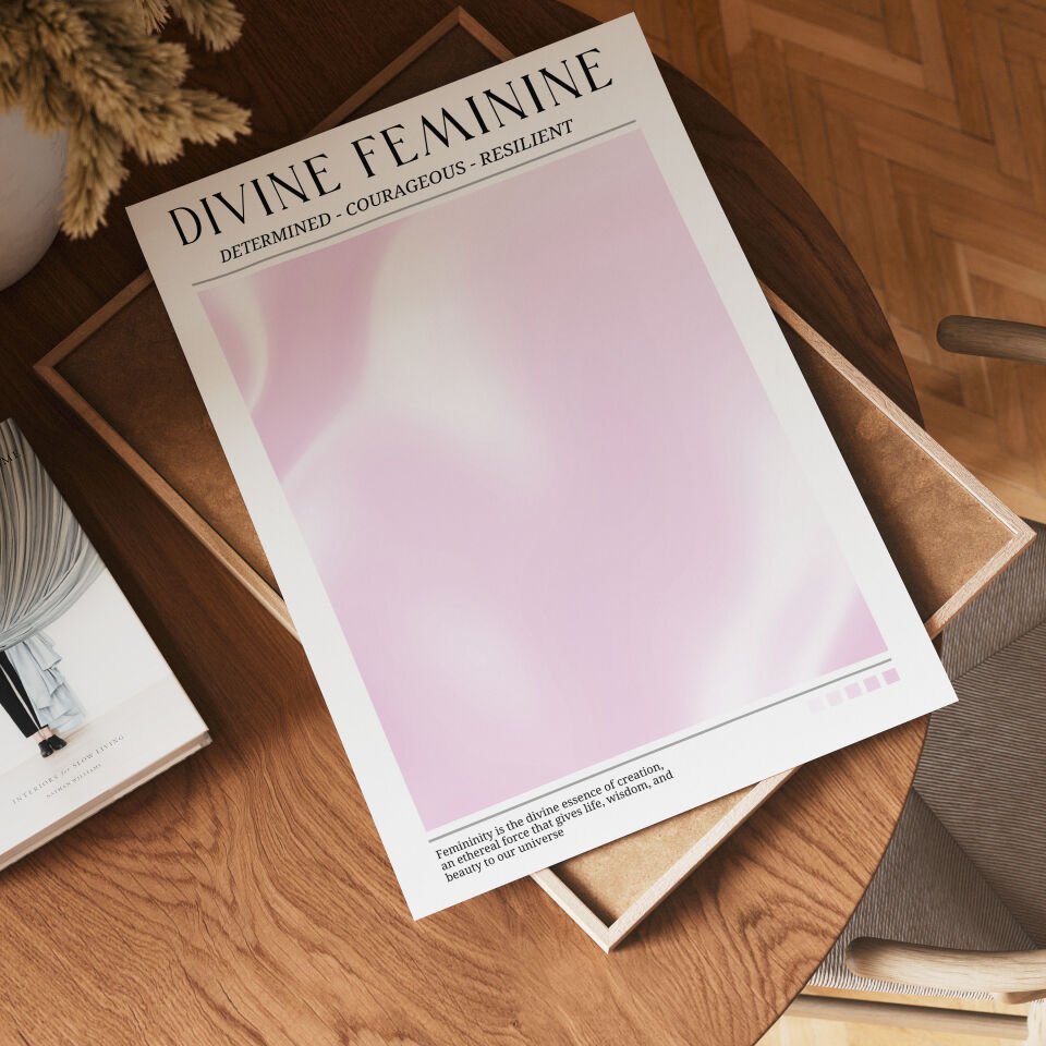Feminine Glow Çerçevesiz Poster
